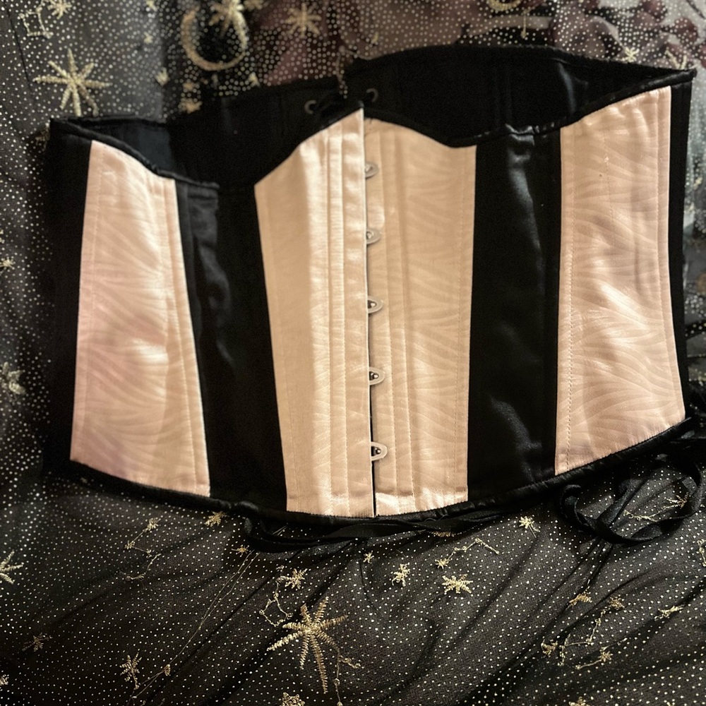 Weekend Sale - Timeless Trends Corset - Black/Gold/Champagne - 36 - Steel Bone